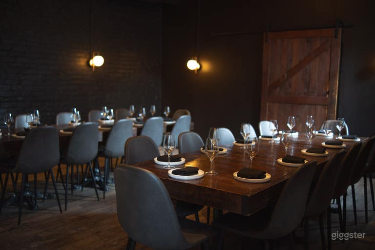  Intimate Bar/ Restaurant 