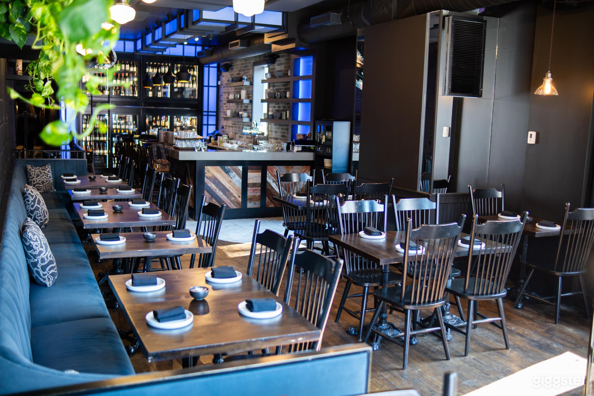 Intimate Bar/ Restaurant Photo 1