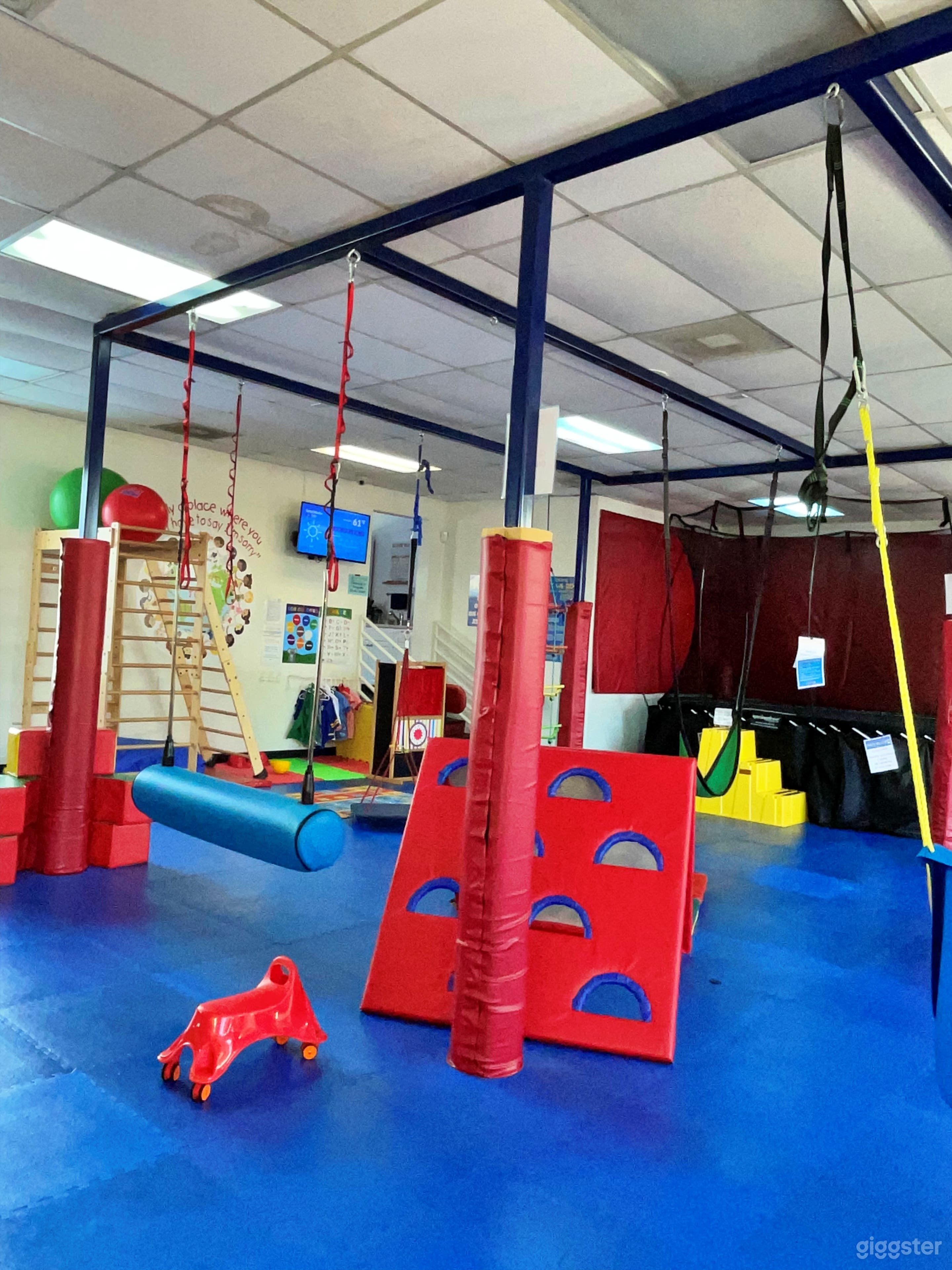 750 SQFT Kids Party Room in Santa Monica Photo 2