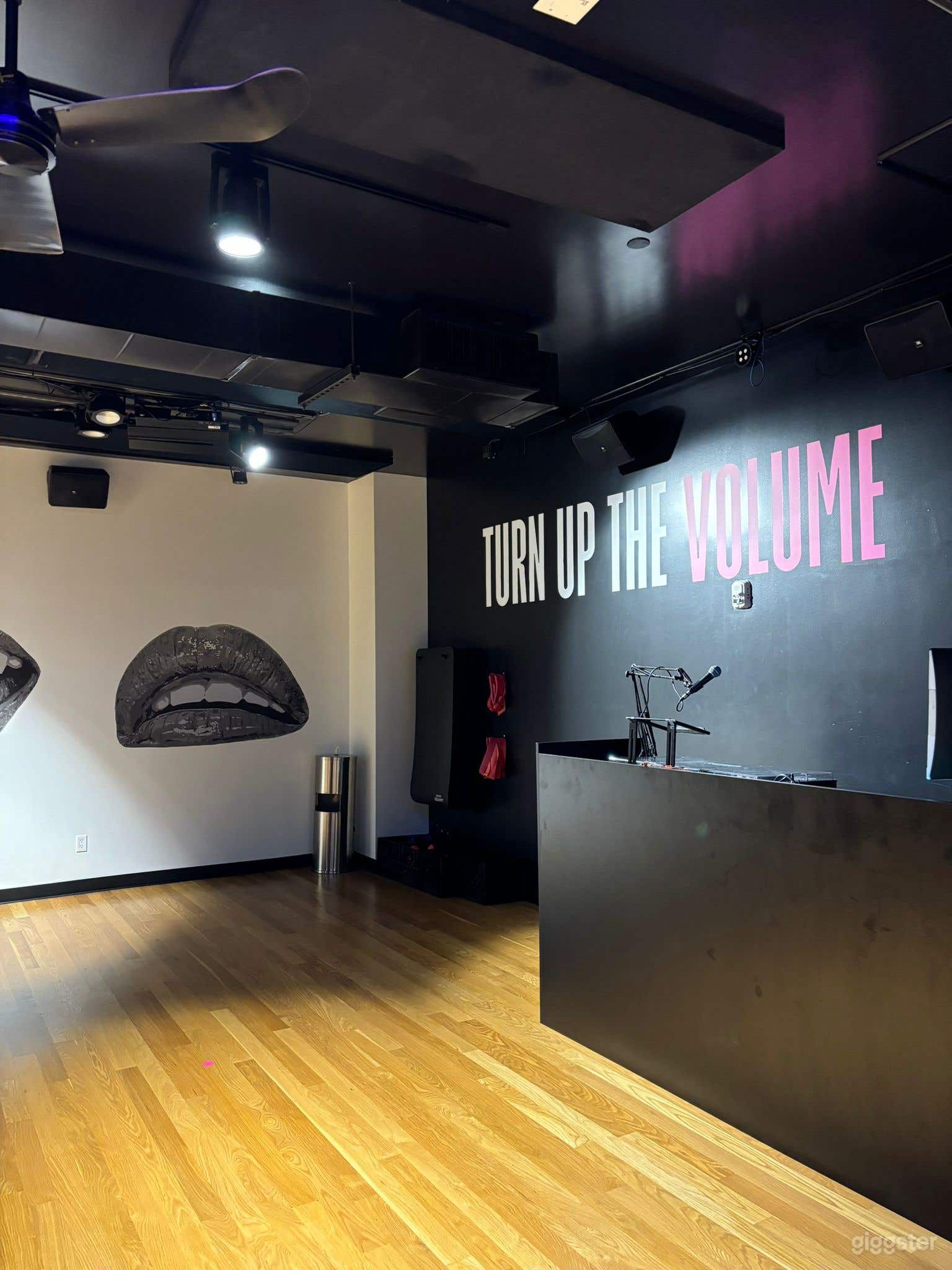 Beautiful Dance Fitness Studio Photo 4