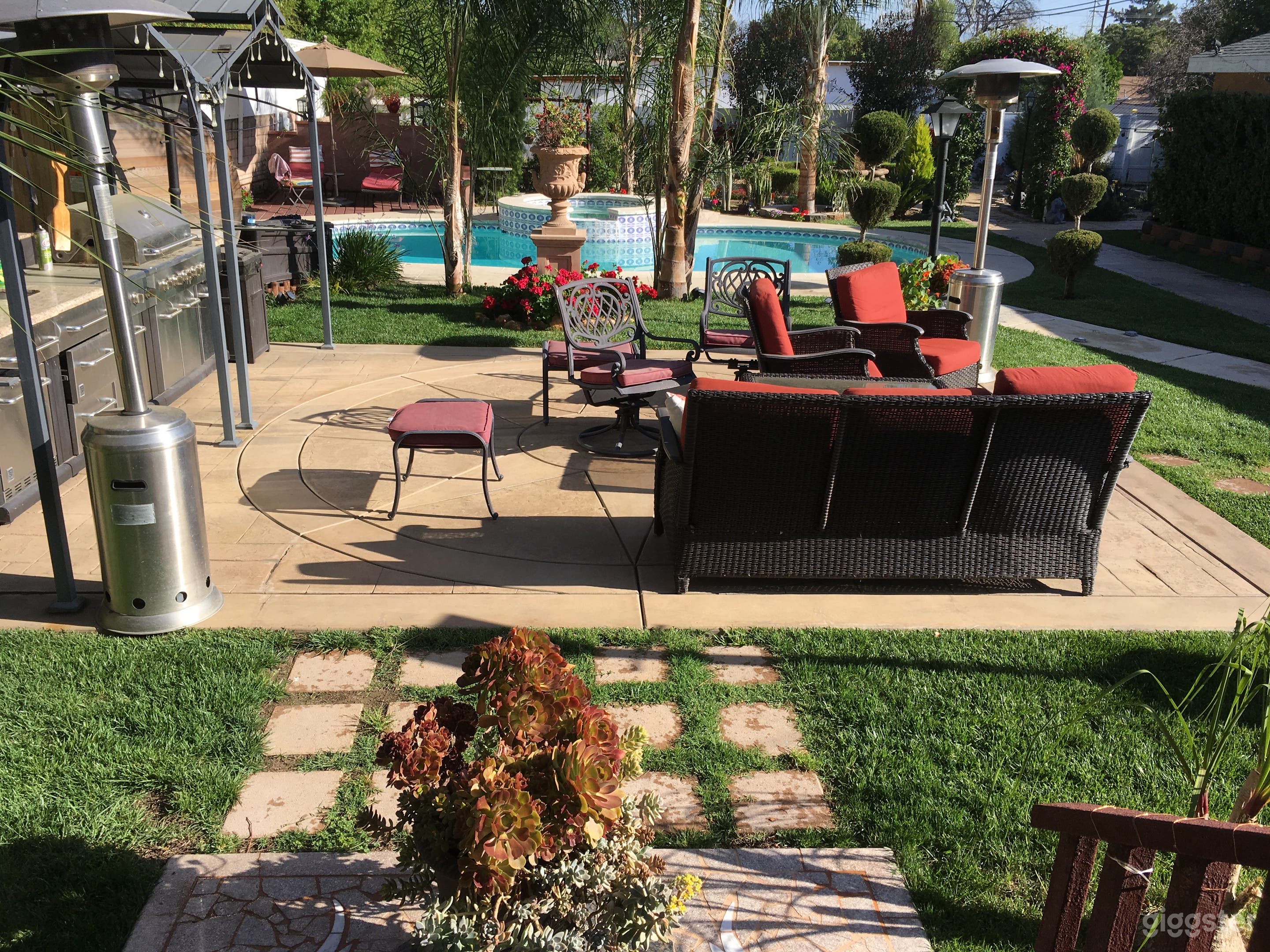 pool/jacuzzi/sauna/BBQ area