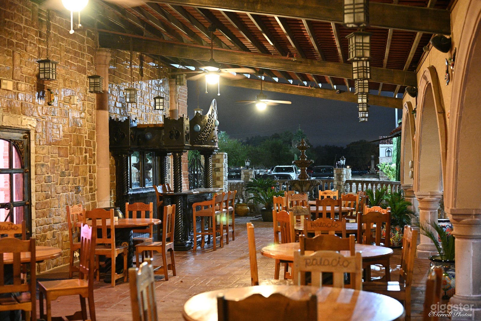 Elegant Patio for Events  Photo 1