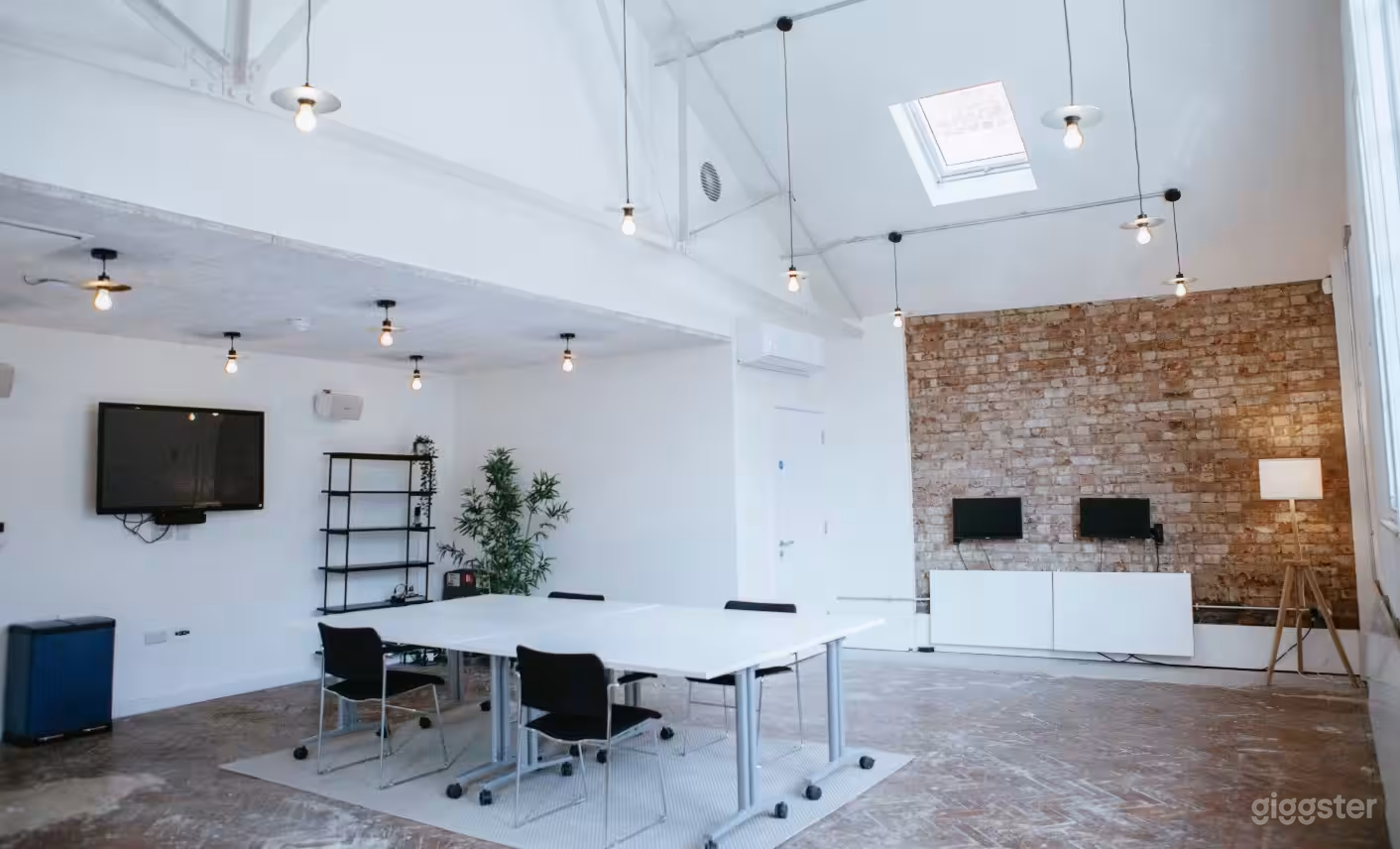 Luciana Room Photo 1