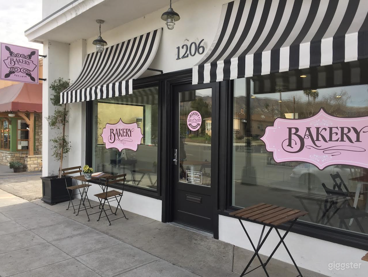 Airy Parisian Bakery w/ Kitchen &amp; Storefront Cafe Photo 1
