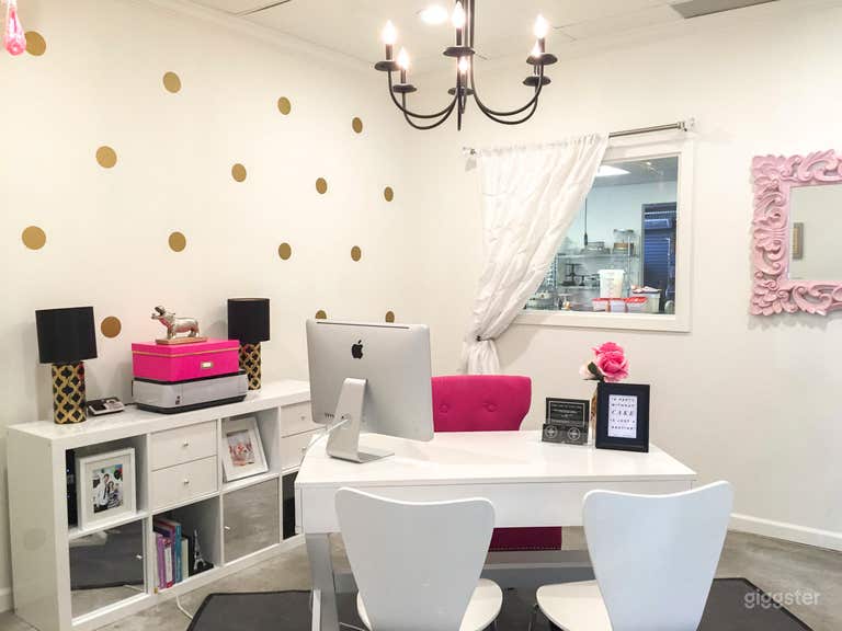  Airy Parisian Bakery w/ Kitchen & Storefront Cafe 