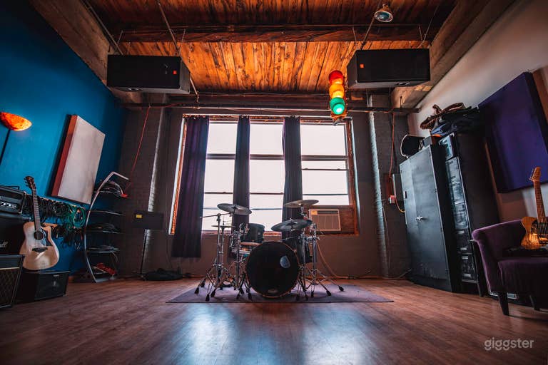  Estudio de grabación musical bien equipado 