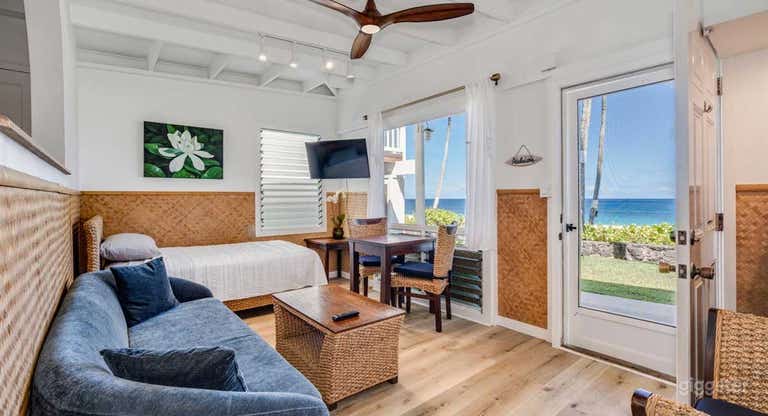  Wonderful Beachfront Bungalow in Haleiwa 