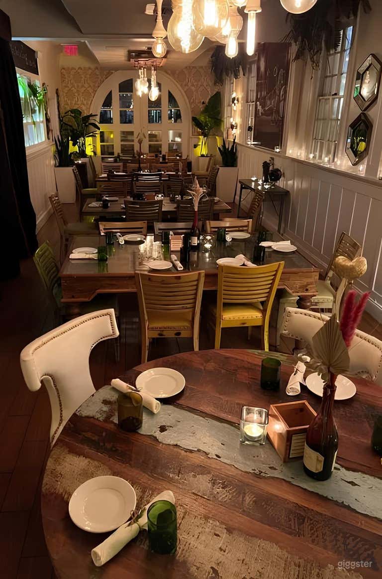  Chic Restaurant & Rooftop with Skyline Views (Entire Venue) 