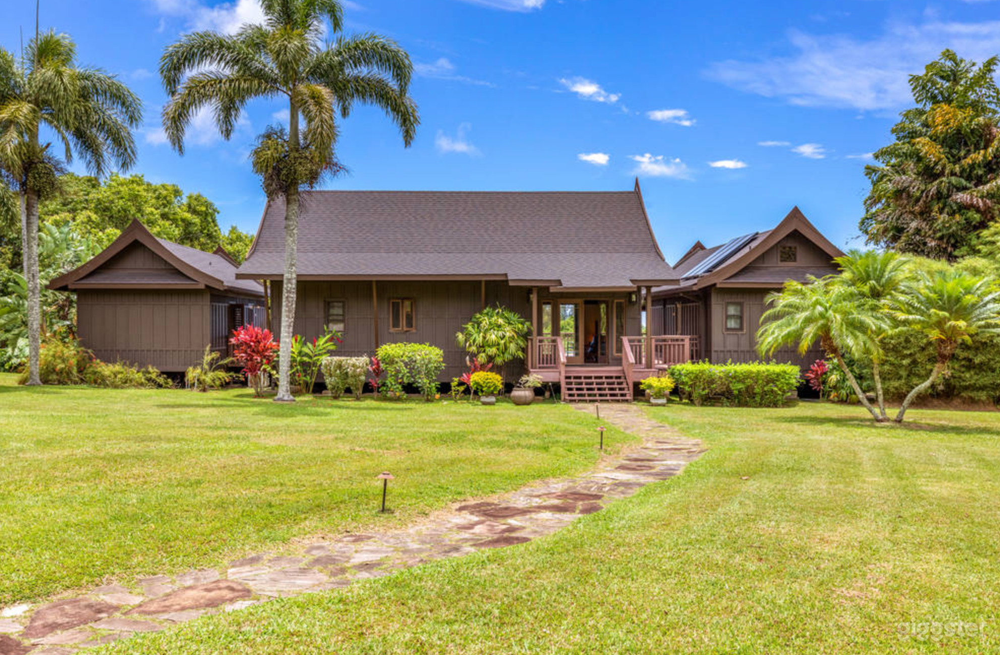 Modern Tropical Japanese Farmhouse Style Homes  Photo 2