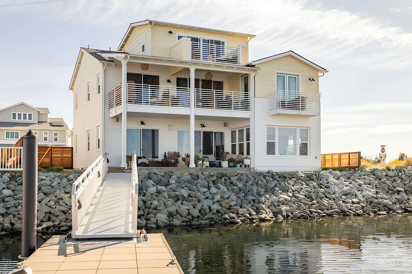 Waterfront Retreat in California Delta Photo 1