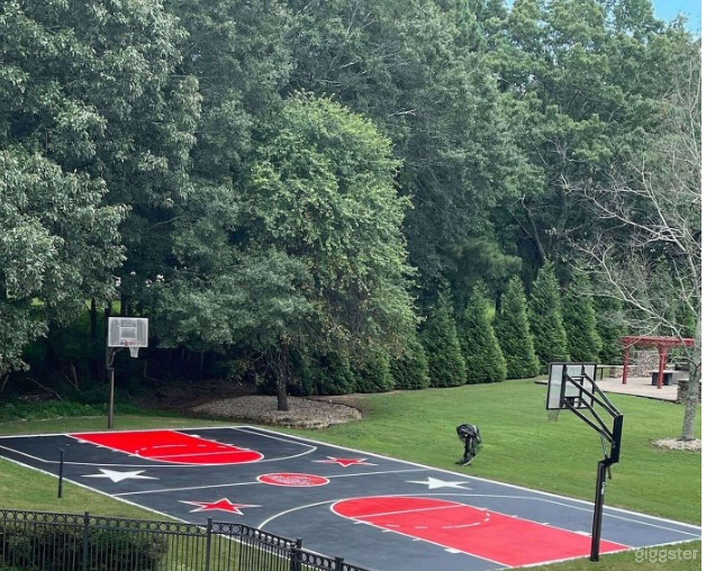 Full Court Basketball in luxury neighborhood Photo 4