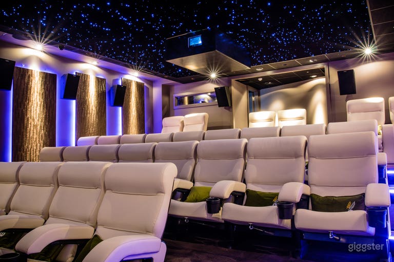  Luxury Cinema 