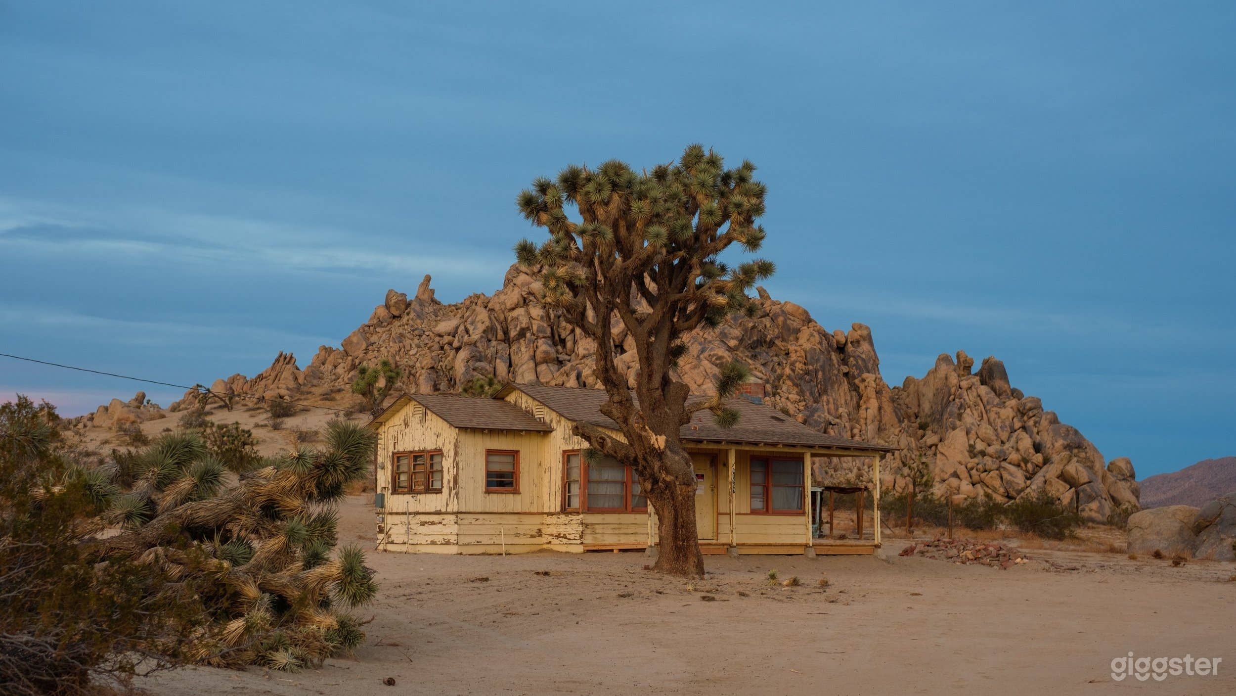 Mojave Desert Cabin with Joshuas and Buttes Photo 1