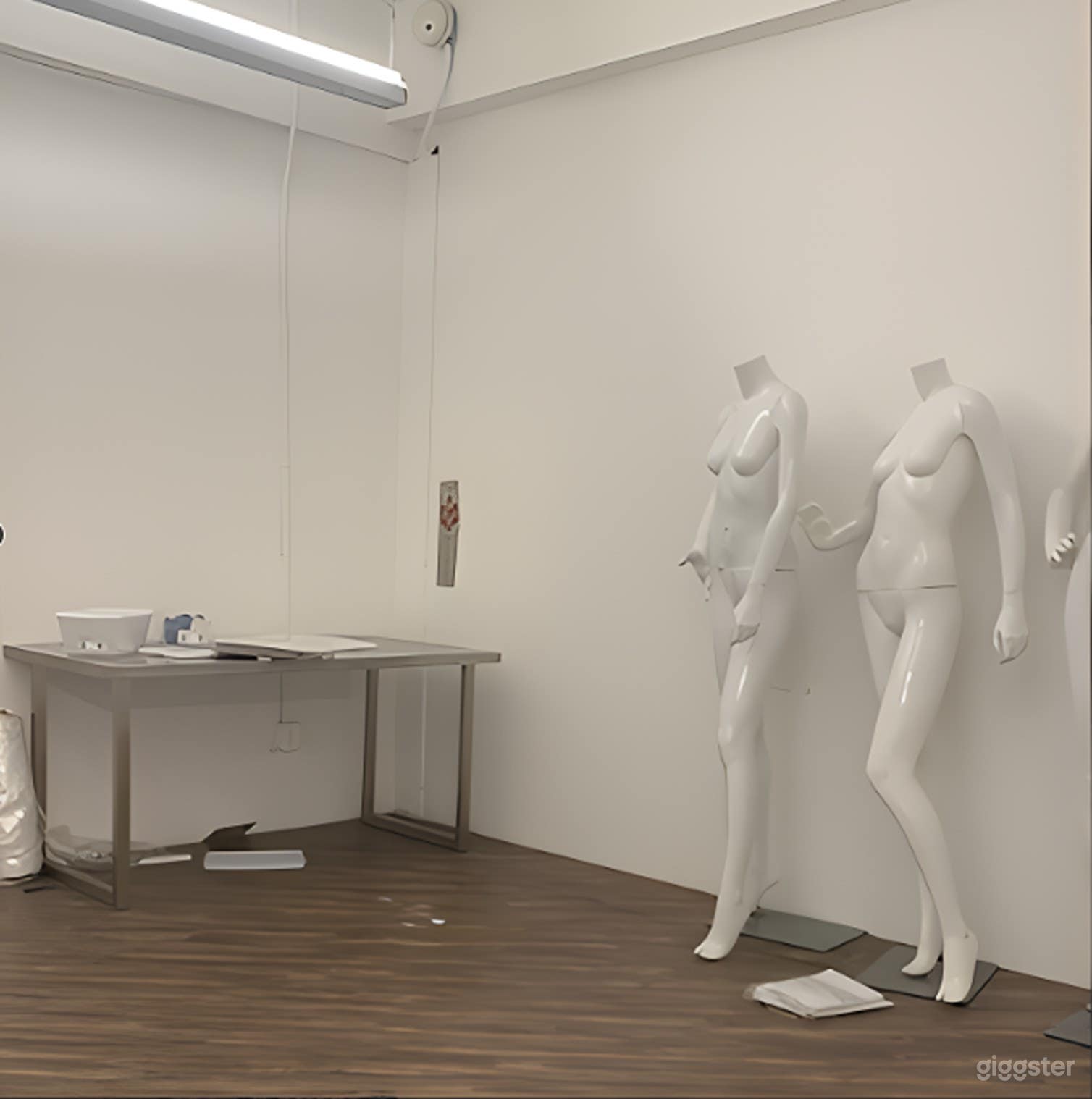 Spacious Mezzanine for Film Production &amp; Events Photo 3