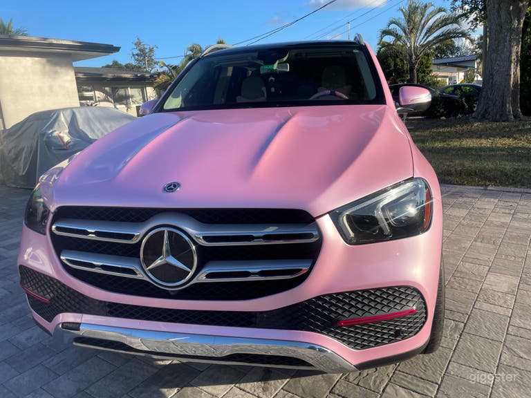  Mercedes-Benz rosa 