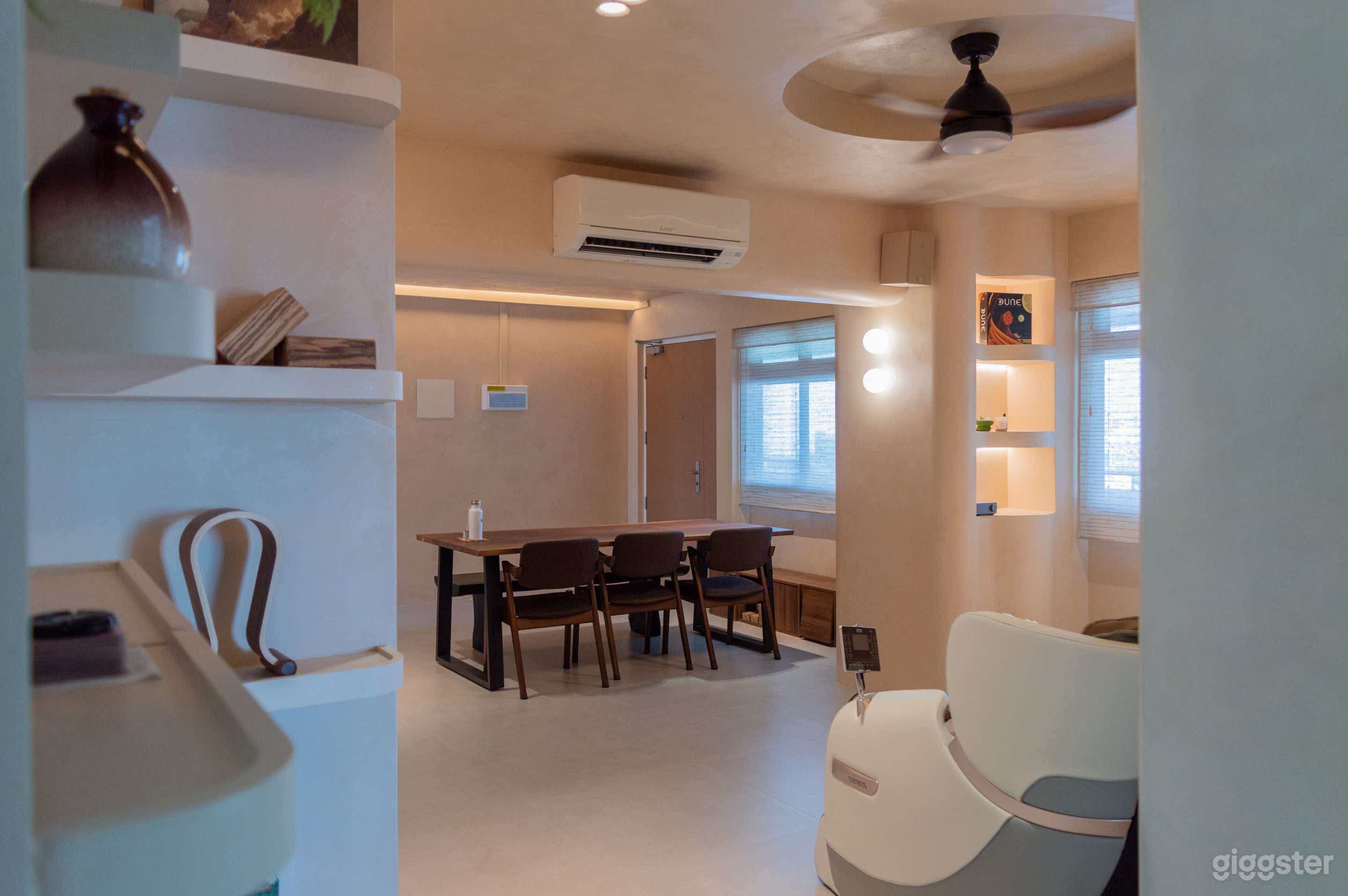 Wabi Sabi Newly Renovated Apartment Photo 1