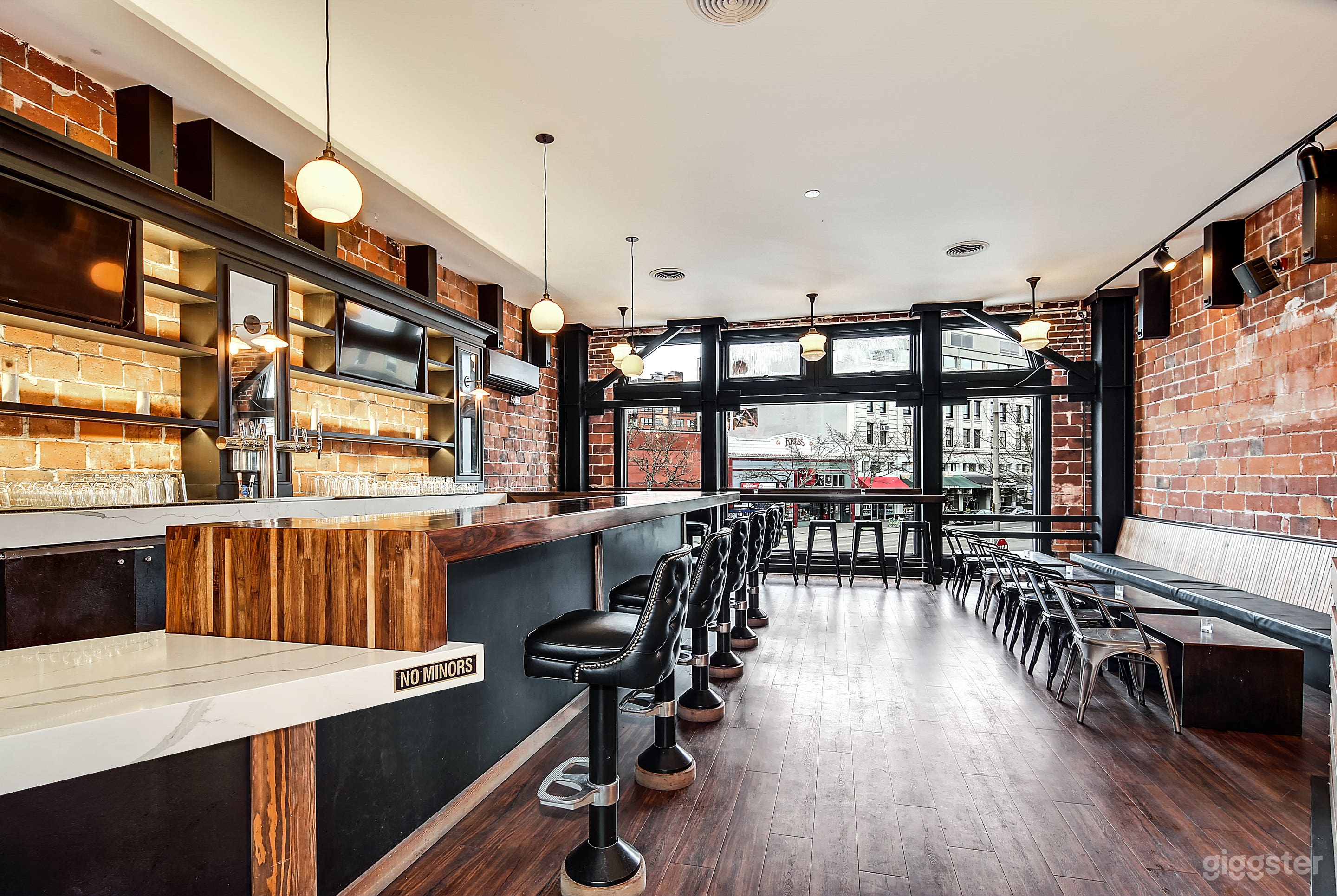 Upstairs Bar and Lounge Space