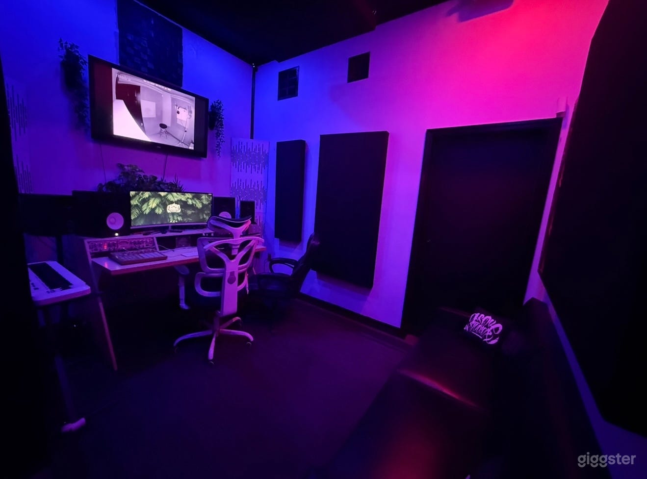 High-End Recording Studio - Studio B Photo 1