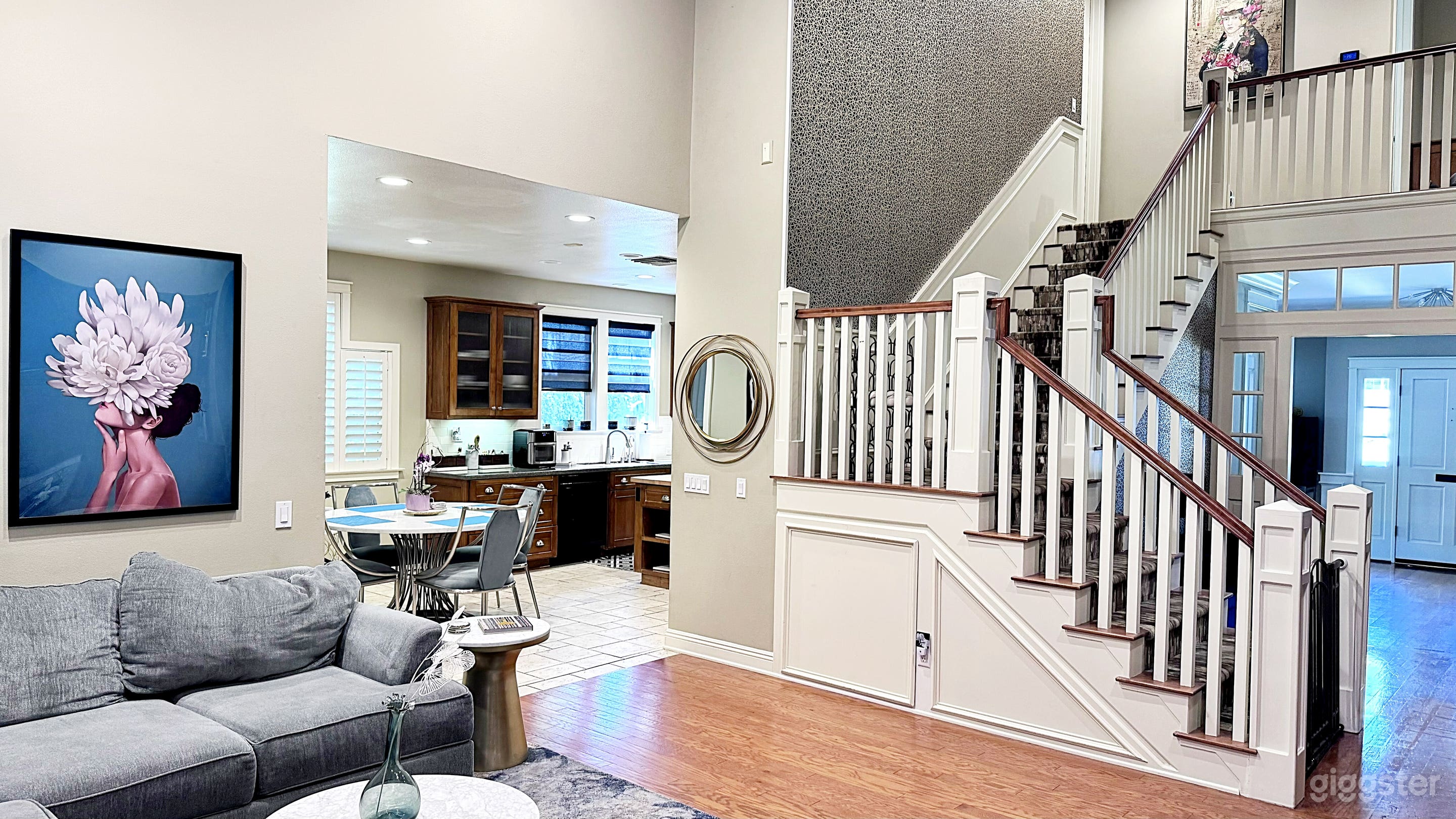 Designer Home in Pasadena ~ CLASSY & ELEGANT ~ WOW Photo 3