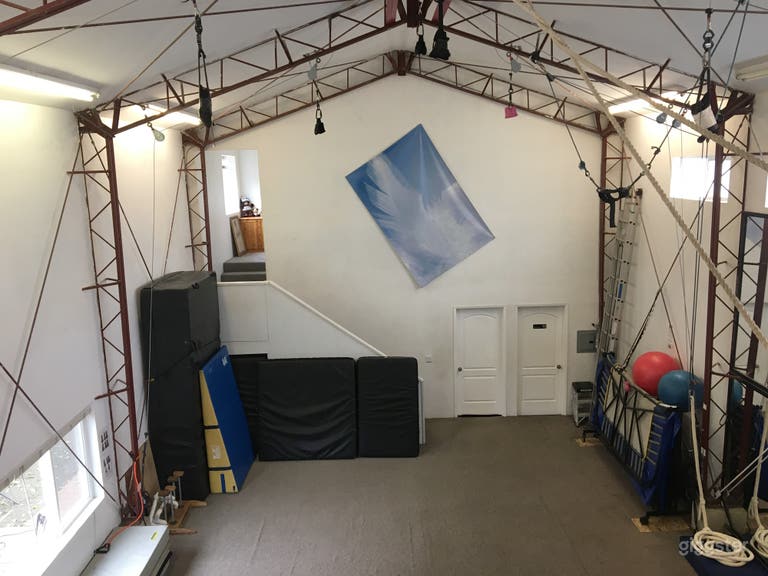  JJGym - Private Stunt and Circus Training Space 