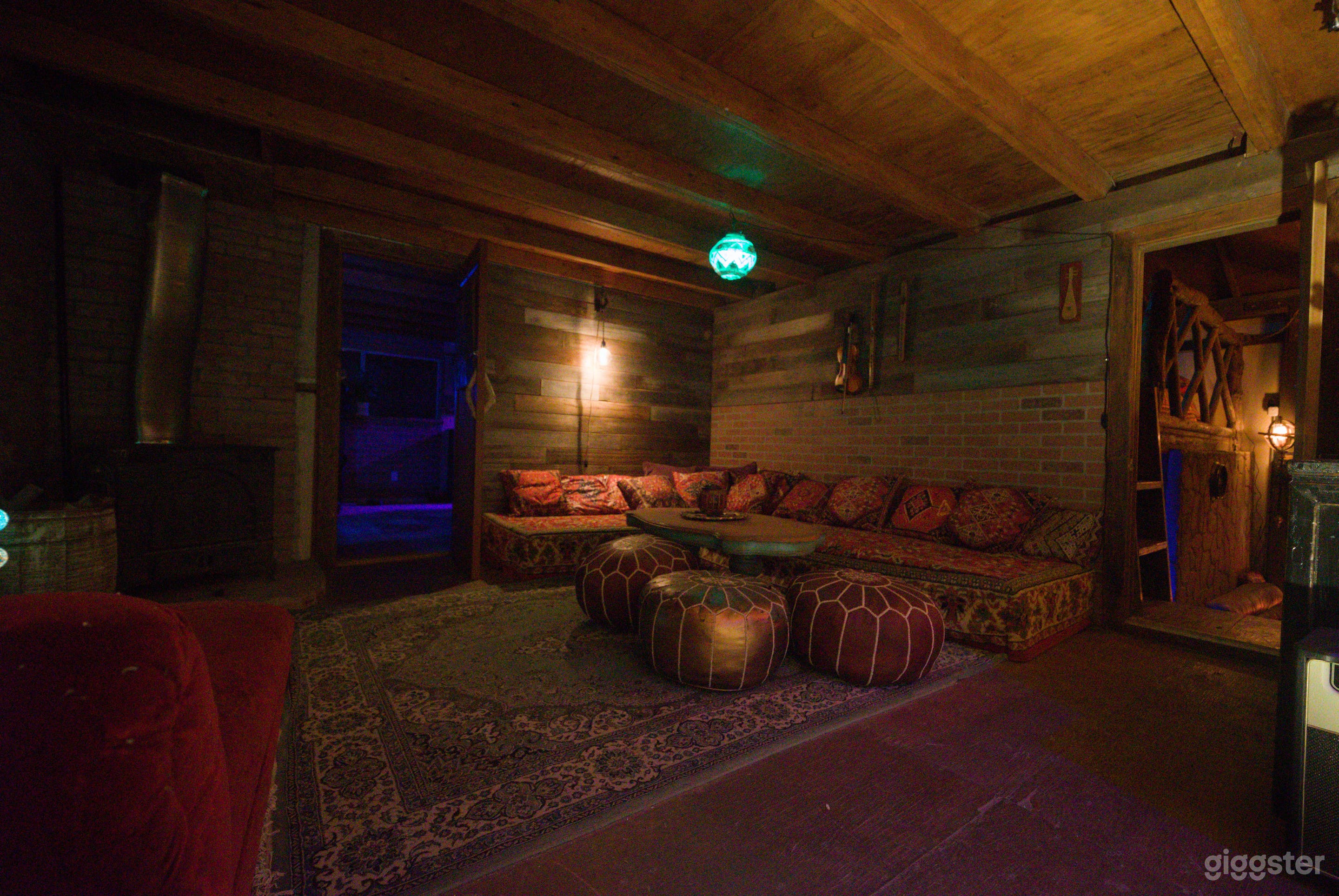 Boho Chic Lounge w/ Moroccan Vibes Photo 2