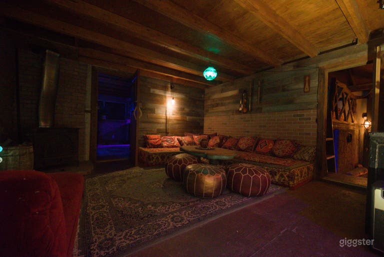  Boho Chic Lounge w/ Moroccan Vibes 