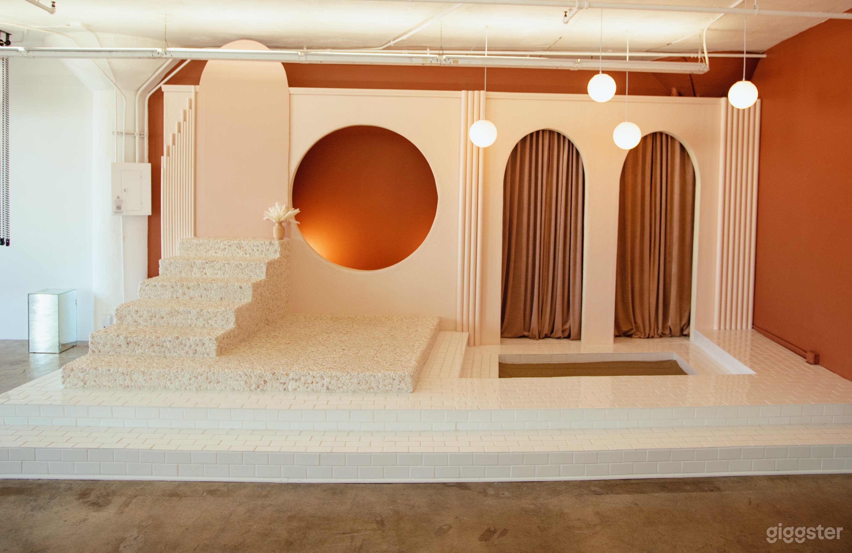 Desert Toned Set: 4ft circle, stone stairs/stage, 2 archways, and a sand pit