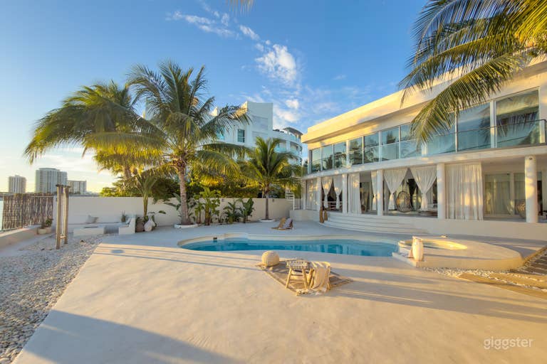  Bali / Tulum Style. Miami Biscayne Bay Waterfront 