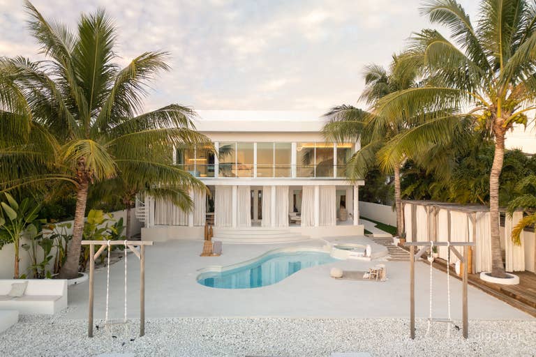  Bali / Tulum Style. Miami Biscayne Bay Waterfront 