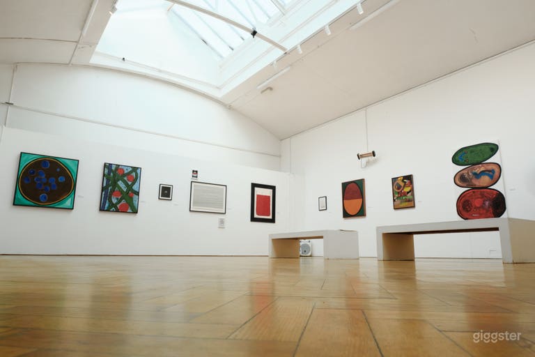  Gallery Space 