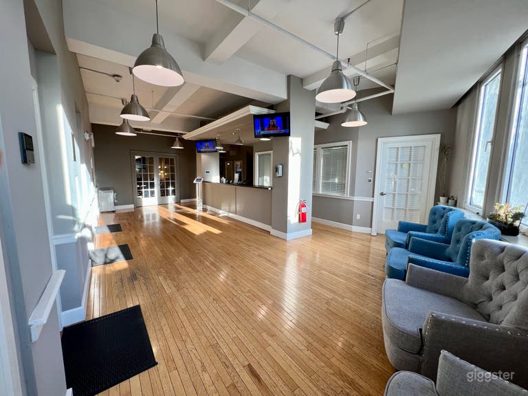  Flatiron Meeting Room 