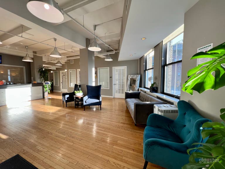  Flatiron Meeting Room 