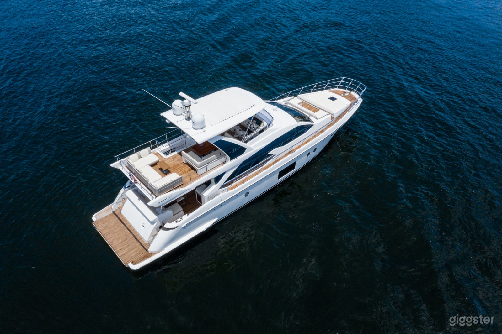 68' Azimut with Spacious Exterior  Photo 3