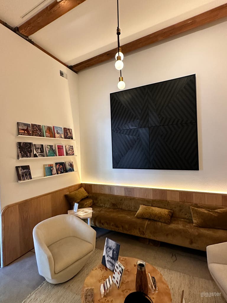  Leadership Offsite Space | Executive Lounge + Wine Bar 