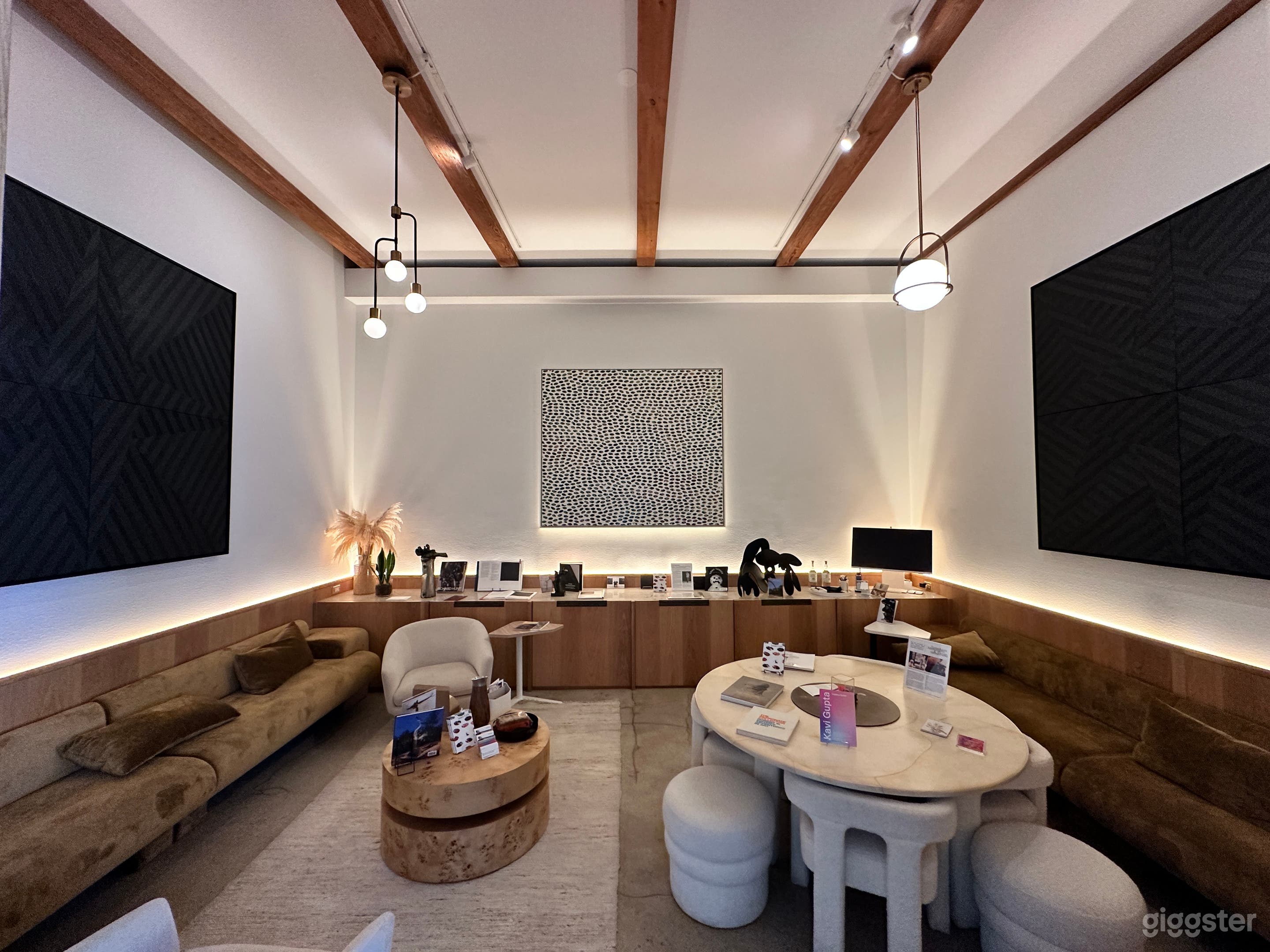 Leadership Offsite Space | Executive Lounge + Wine Bar Photo 1