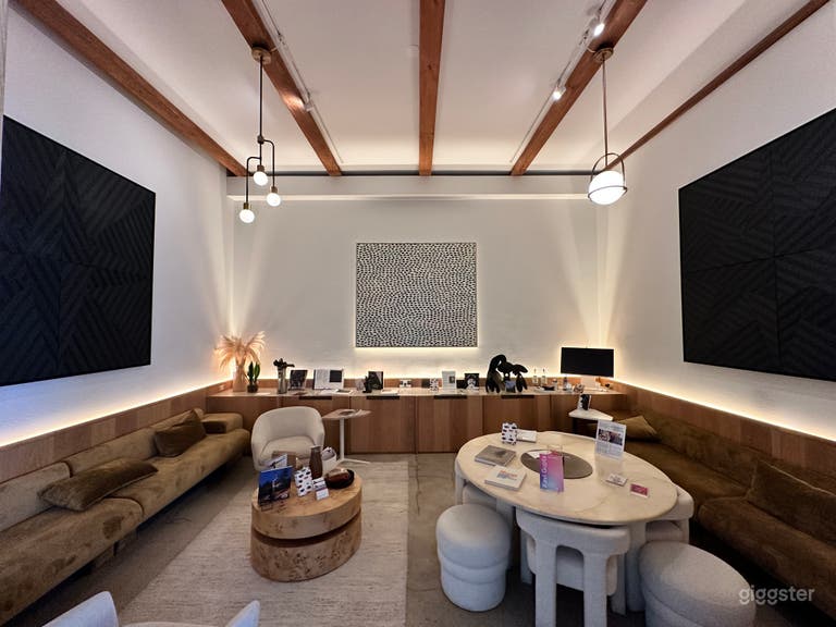  Leadership Offsite Space | Executive Lounge + Wine Bar 