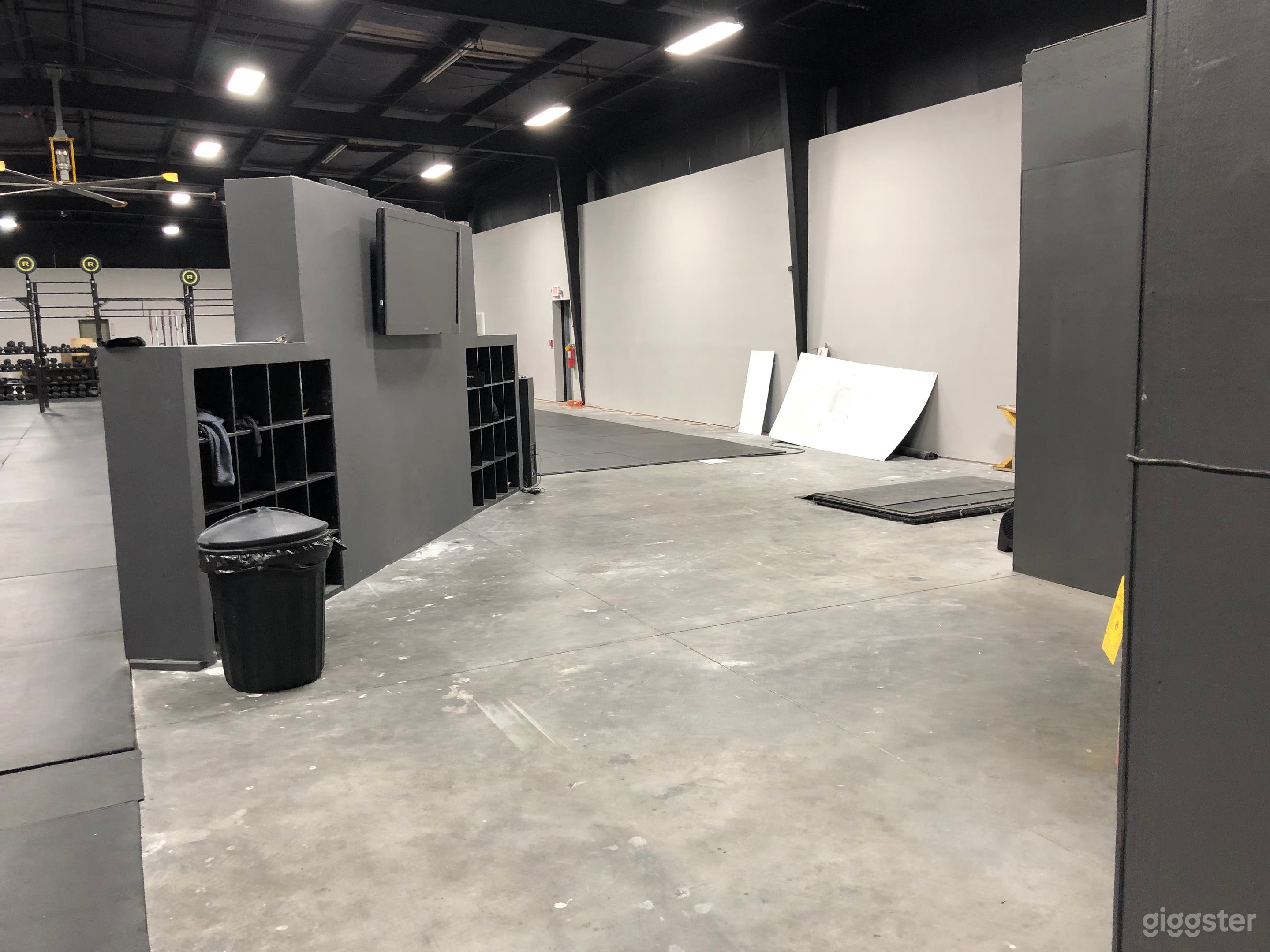 Functional fitness area with black matting 