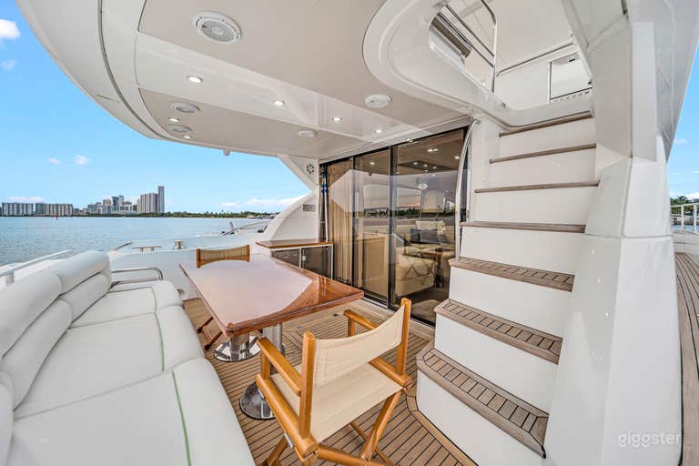  Yate de placer de lujo de 70ft (Odyssey) 