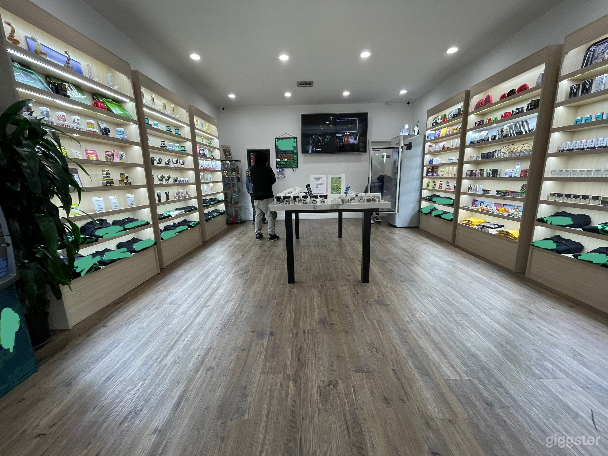 Dispensary Retail Small Business Space Photo 1