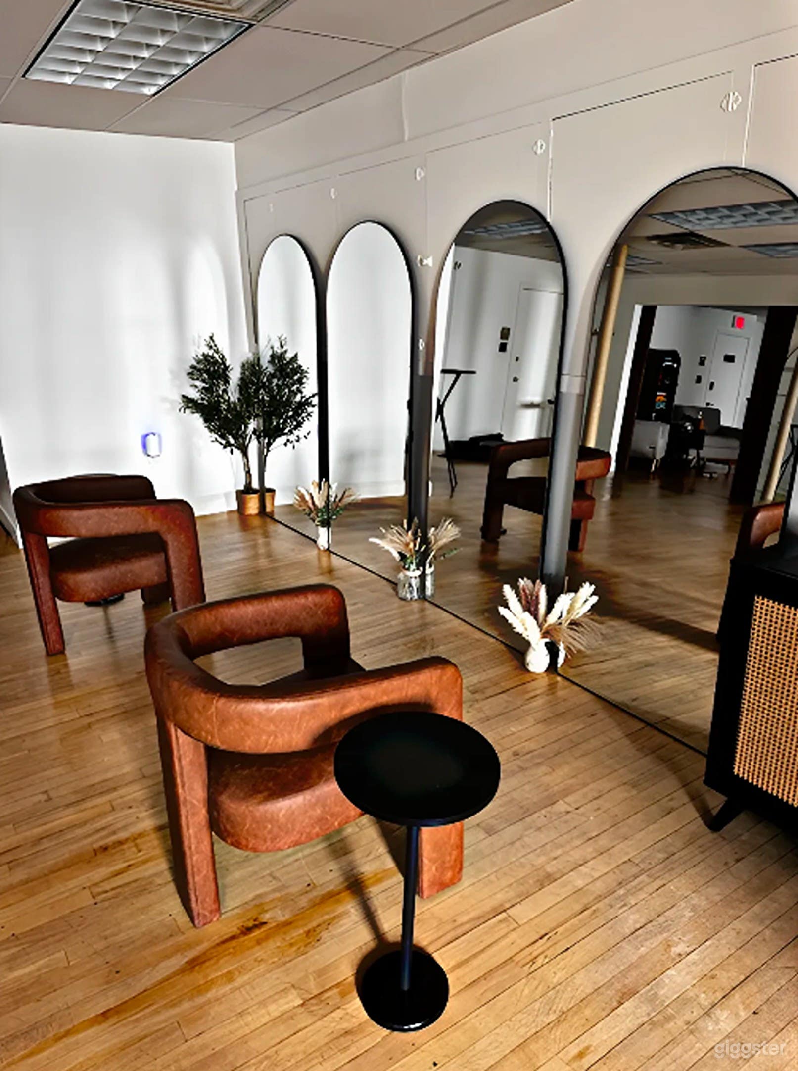 Collaborative Space for Meetings, Workshops & Creatives Photo 2