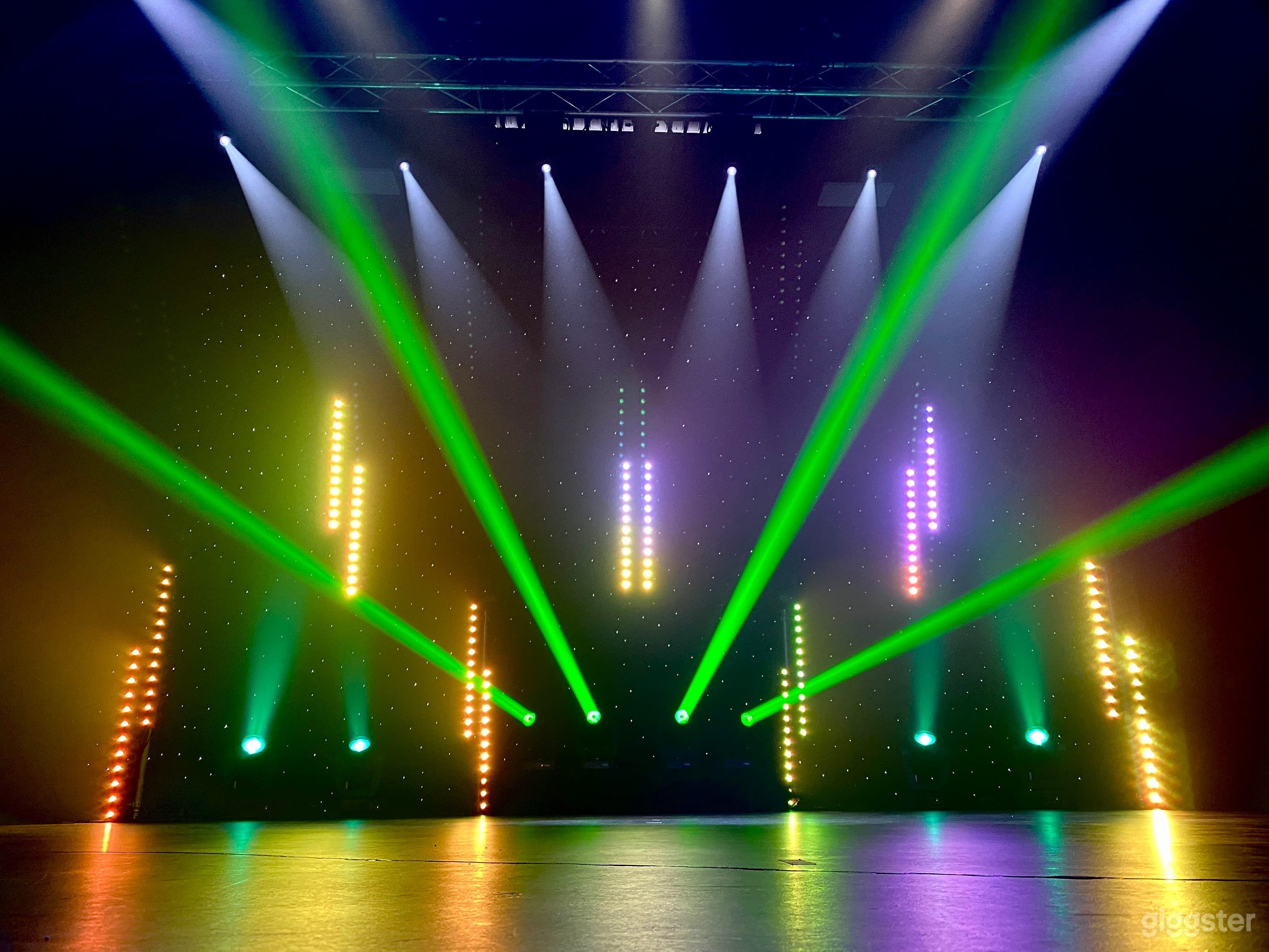 Black Box Soundstage with Pro Stage Lighting! Photo 1