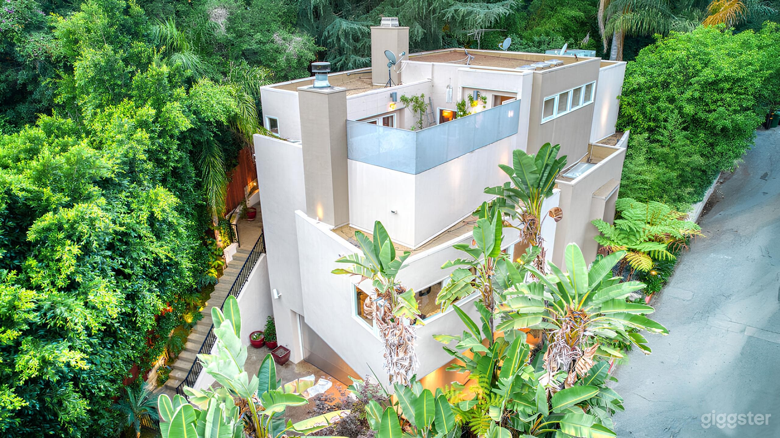 Luxe Laurel Canyon Retreat with Plunge Pool &amp; Spa Photo 1