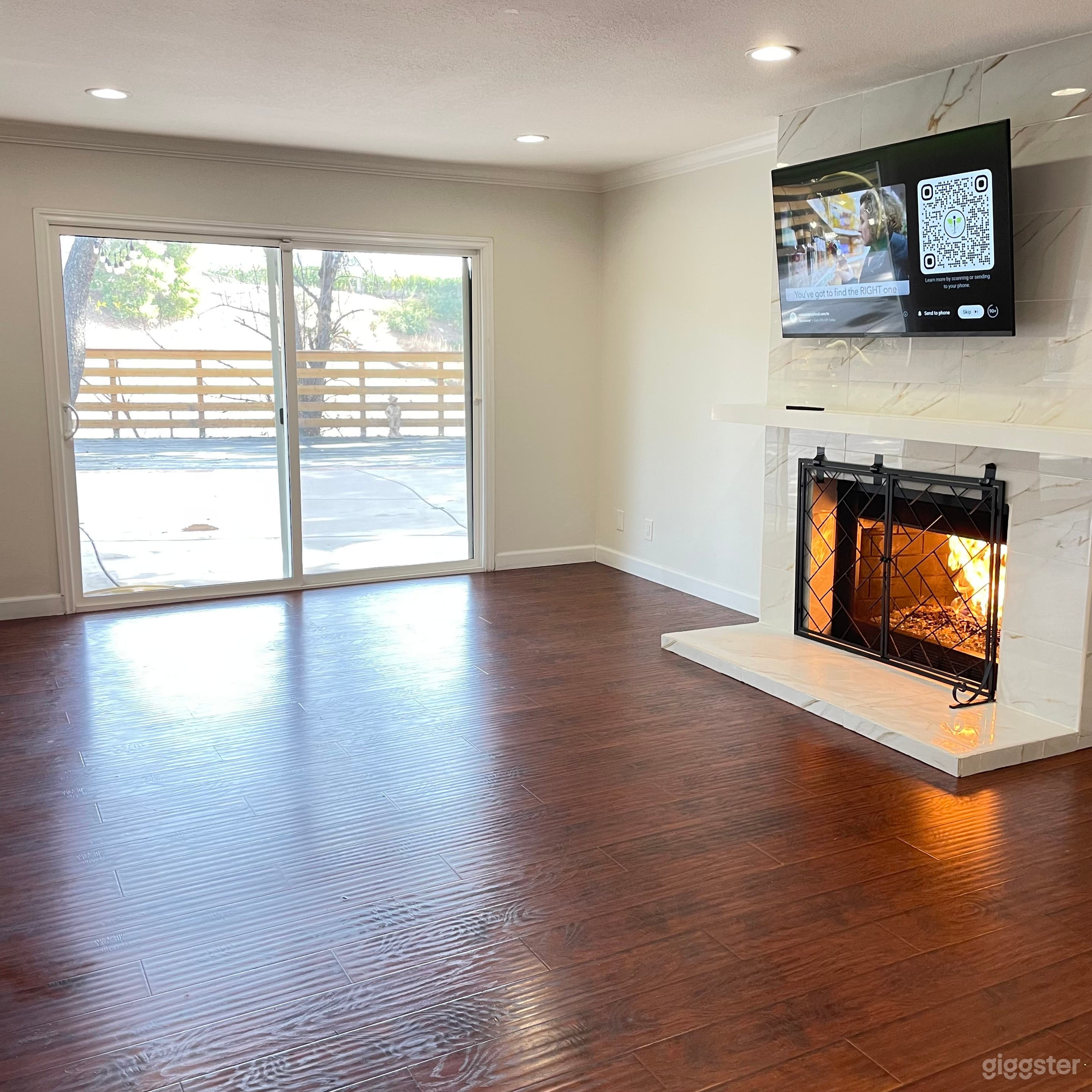 Granada Hills Designer Filming Home Photo 2