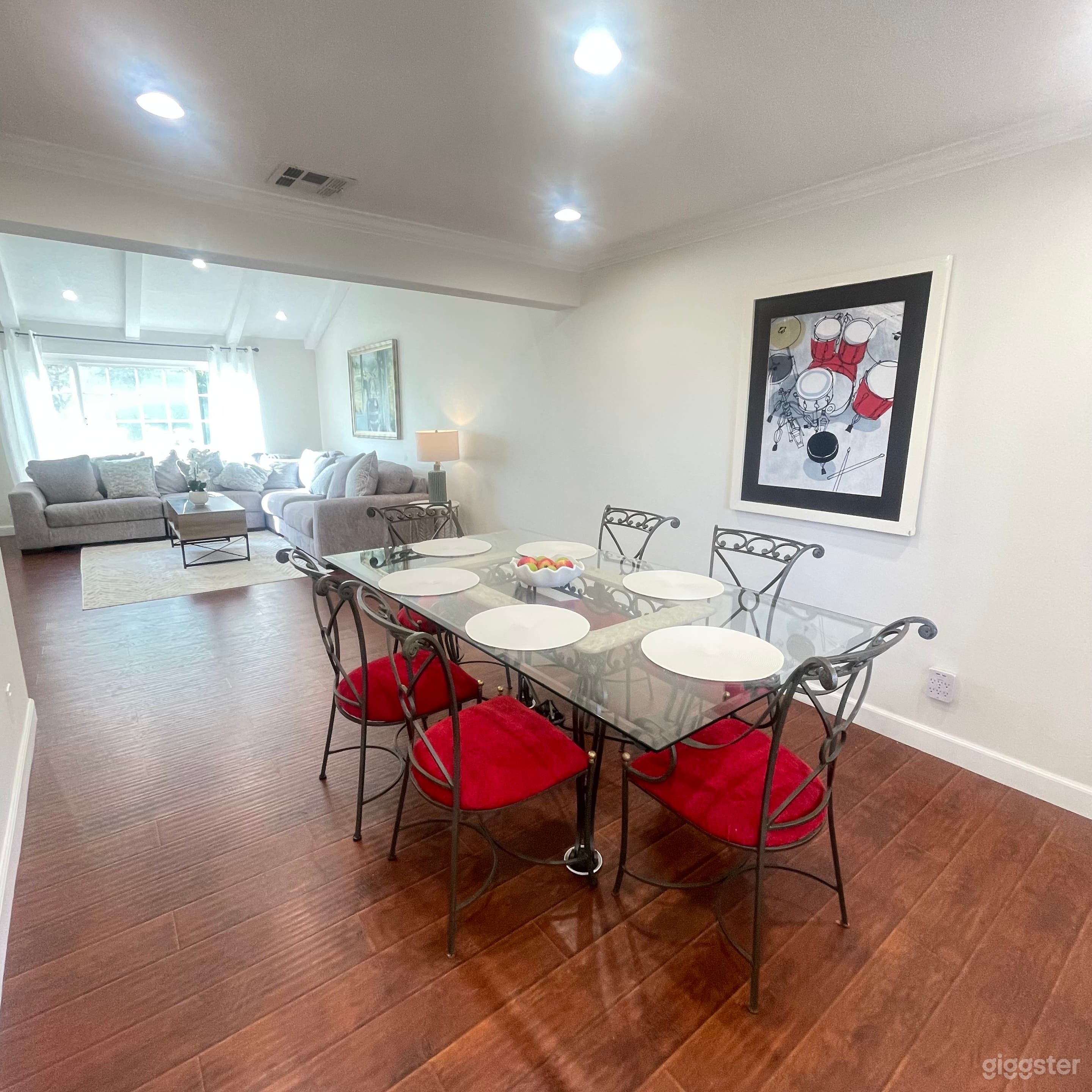 Granada Hills Designer Filming Home Photo 4