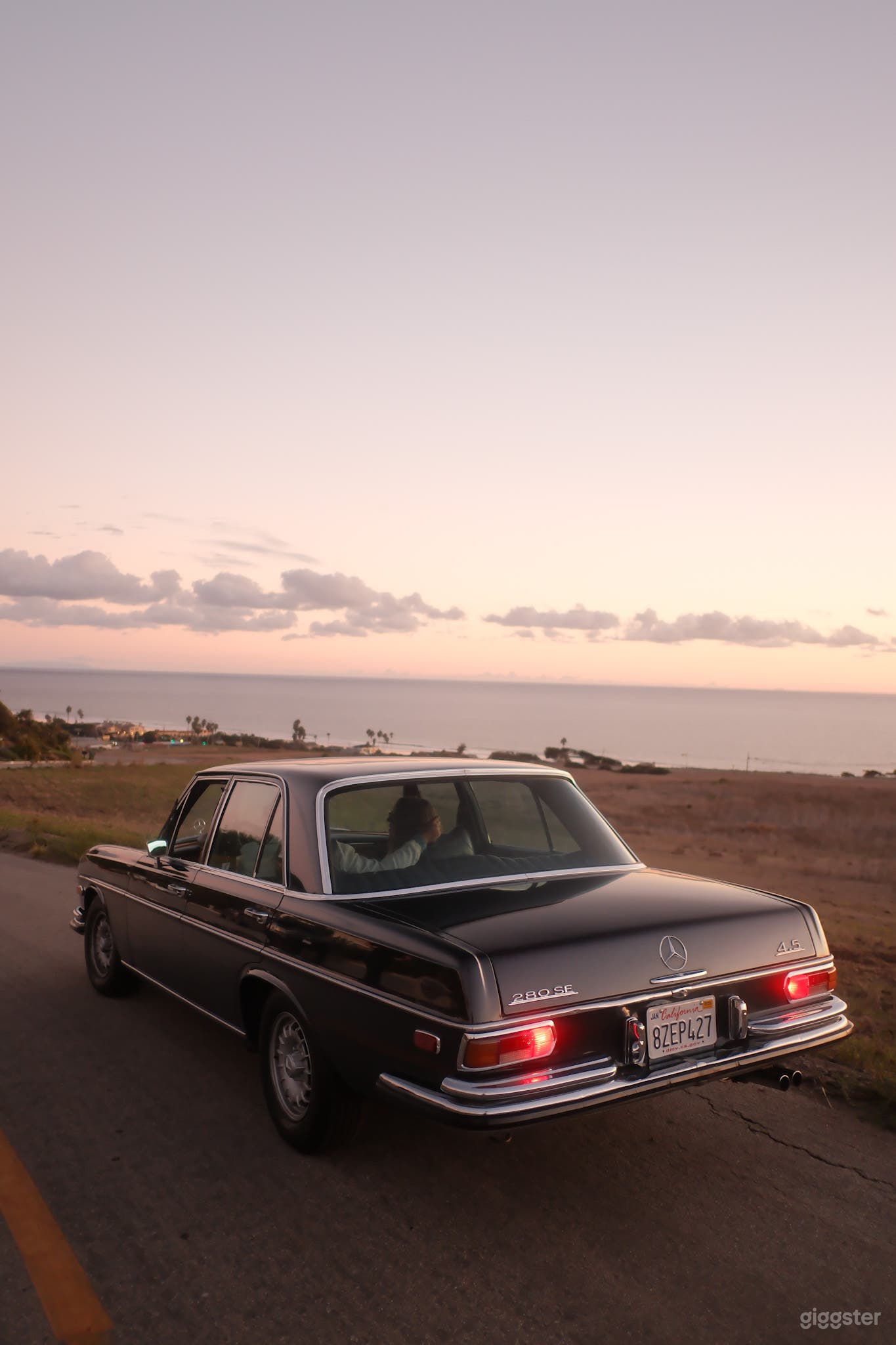 1972 Mercedes-Benz 280 SE Classic Vintage Photo Car Photo 1