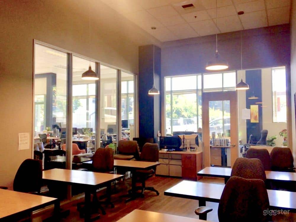 Large and Spacious Meeting Room in San Rafael Photo 4