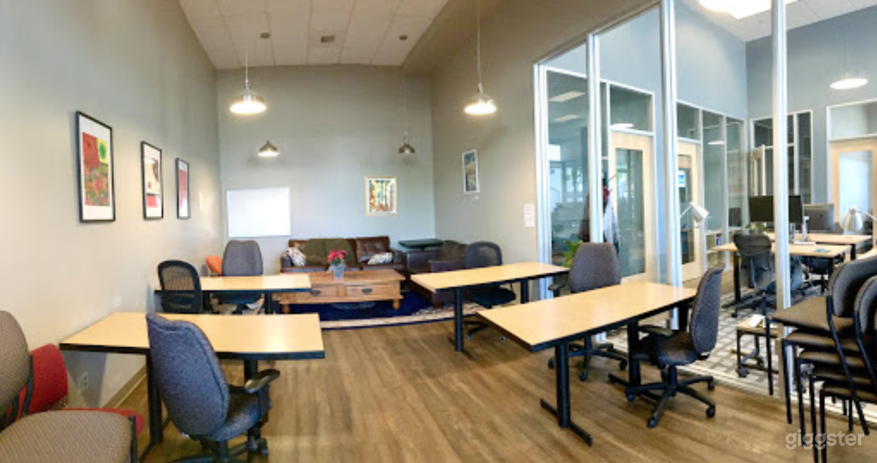 Large and Spacious Meeting Room in San Rafael Photo 2