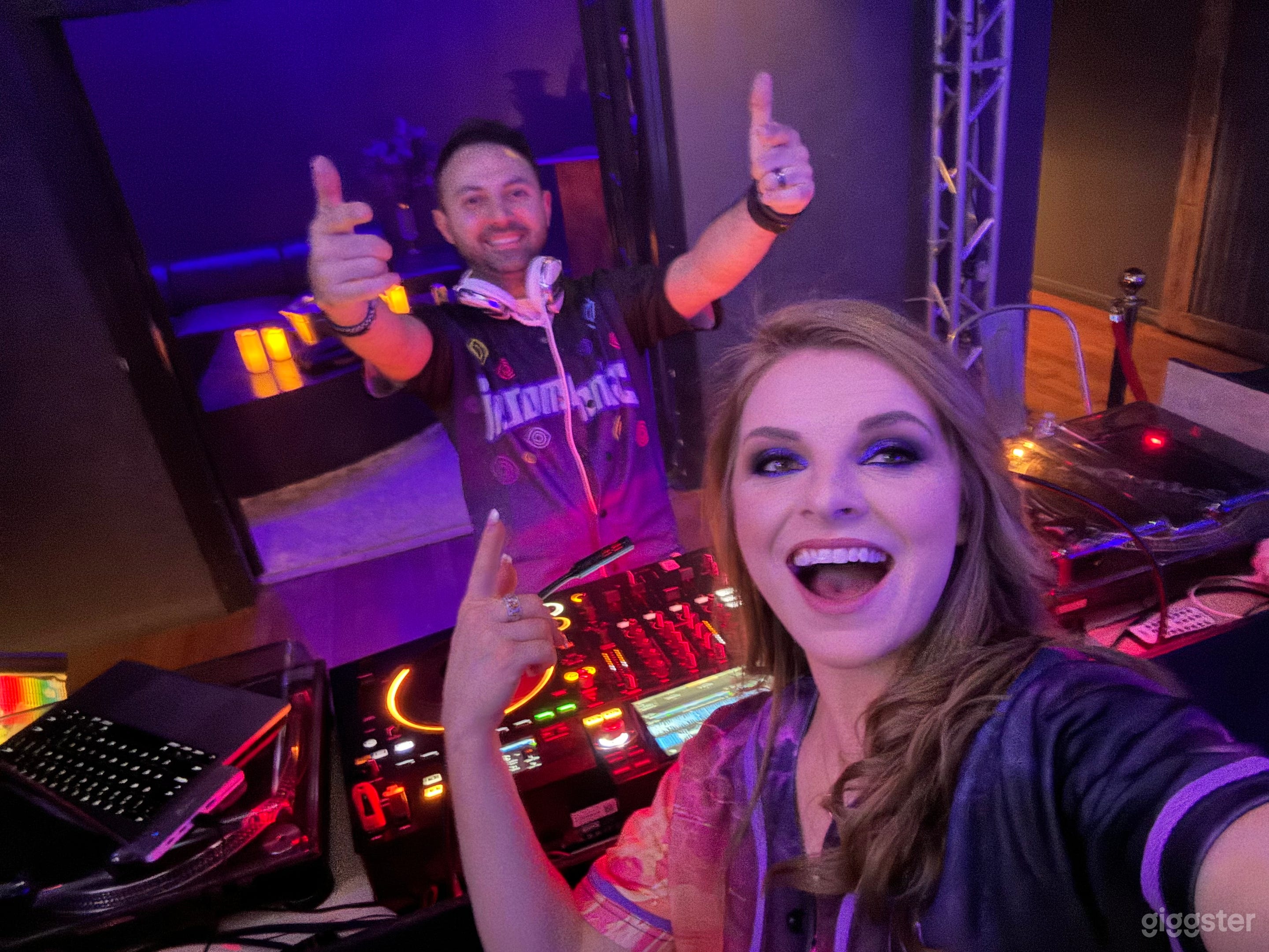 Beer & Wine, Live Music, Event Space Photo 4