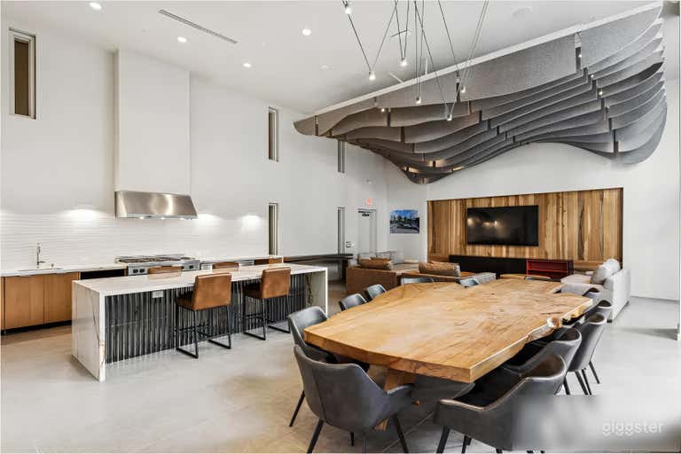  Lounge luminosa e versatile con cucina da chef 