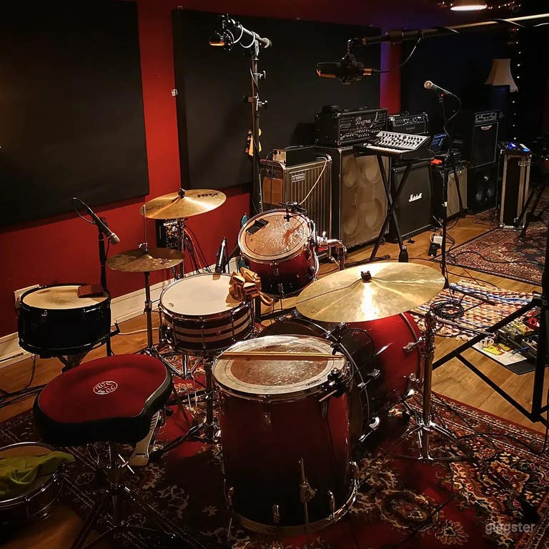  Bespoke Recording Studio in Belfast 